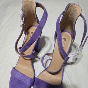 IDIFU Lavender Block Heel Sandals – Size 10